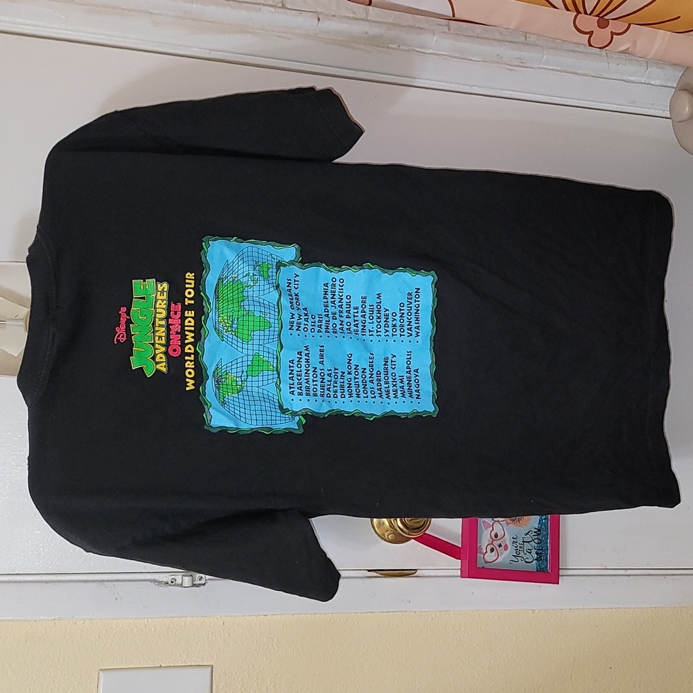 Disney's Jungle Adventures worldwide tour tee shirt black graphic cotton y2k